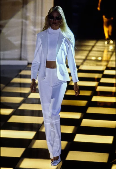 Look 10